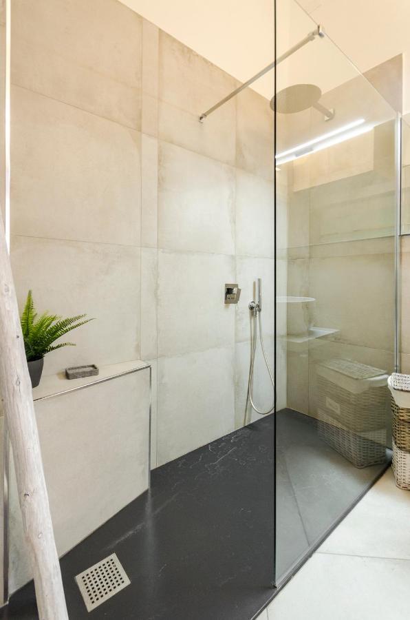Cartoleria Suite: Spazioso, Moderno E Centrale ボローニャ エクステリア 写真